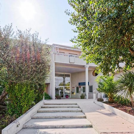 Comfort Aparthotel Six-Fours Six-Fours-les-Plages Exterior photo